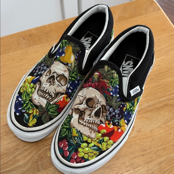 Vans Fruit Skull Men's 5.5 Women's 7 unisex classic slip on - Picture 2 of 9